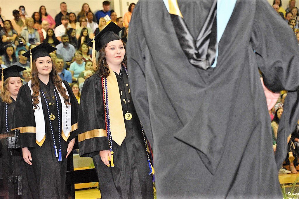 DHS 2019 Graduation Ceremony (40).jpg